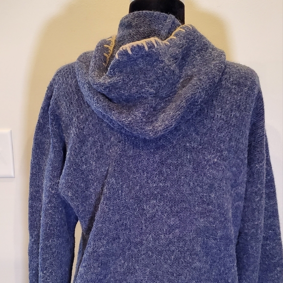Hooded sweater with front pocket by Wind River Trading Company - Picture 3 of 5